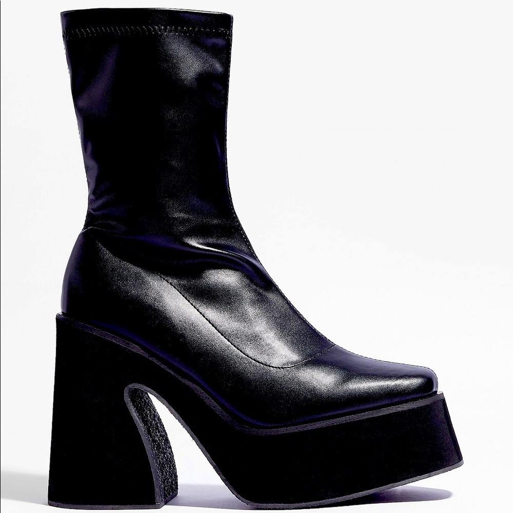 Square It’s At Faux Leather Platform Boot